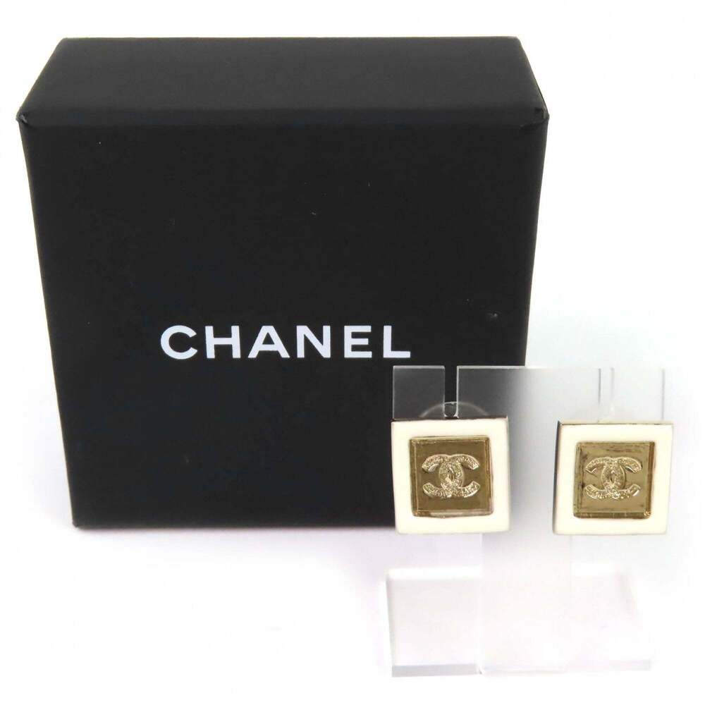 CHANEL Authentic White Logo Earrings - Picture 2 of 6